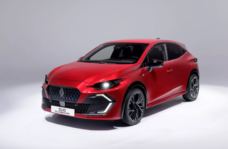 2026 Renault Clio front view