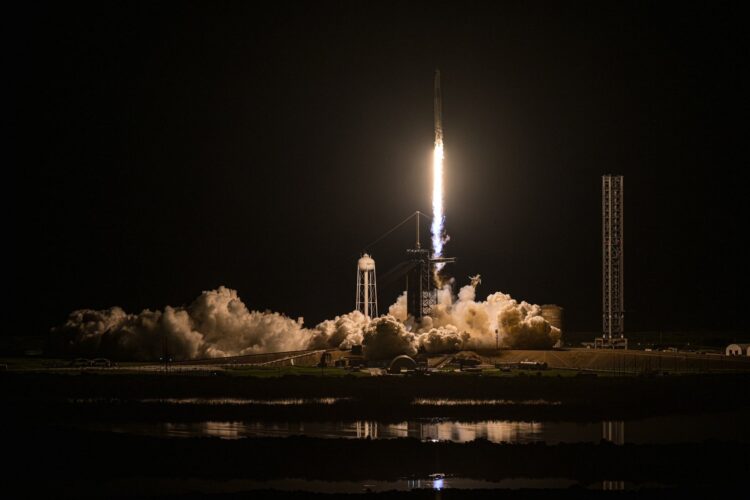 VIDEO Elon Musk's Rocket Explodes: Powerful Blast Shakes Nearby Towns and Lights Up the Sky Over Texas