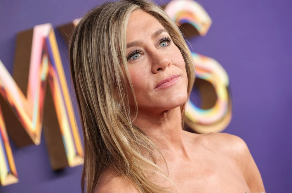 Memoari koji su šokirali svet stižu na televiziju – Dženifer Aniston u glavnoj ulozi