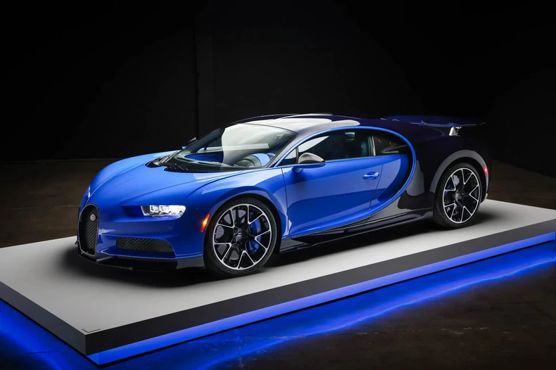 Vom Ring auf die Straße! Bugatti Chiron des Box-Champions kommt für 1,5 Millionen Pfund unter den Hammer