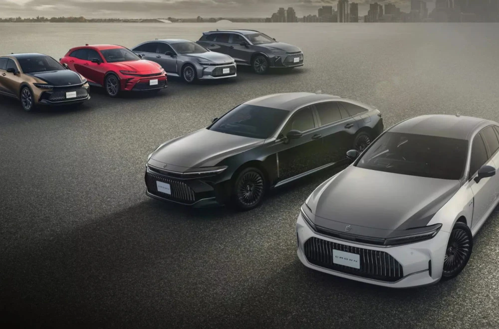 Toyota Crown sieht luxuriöser aus denn je FOTO