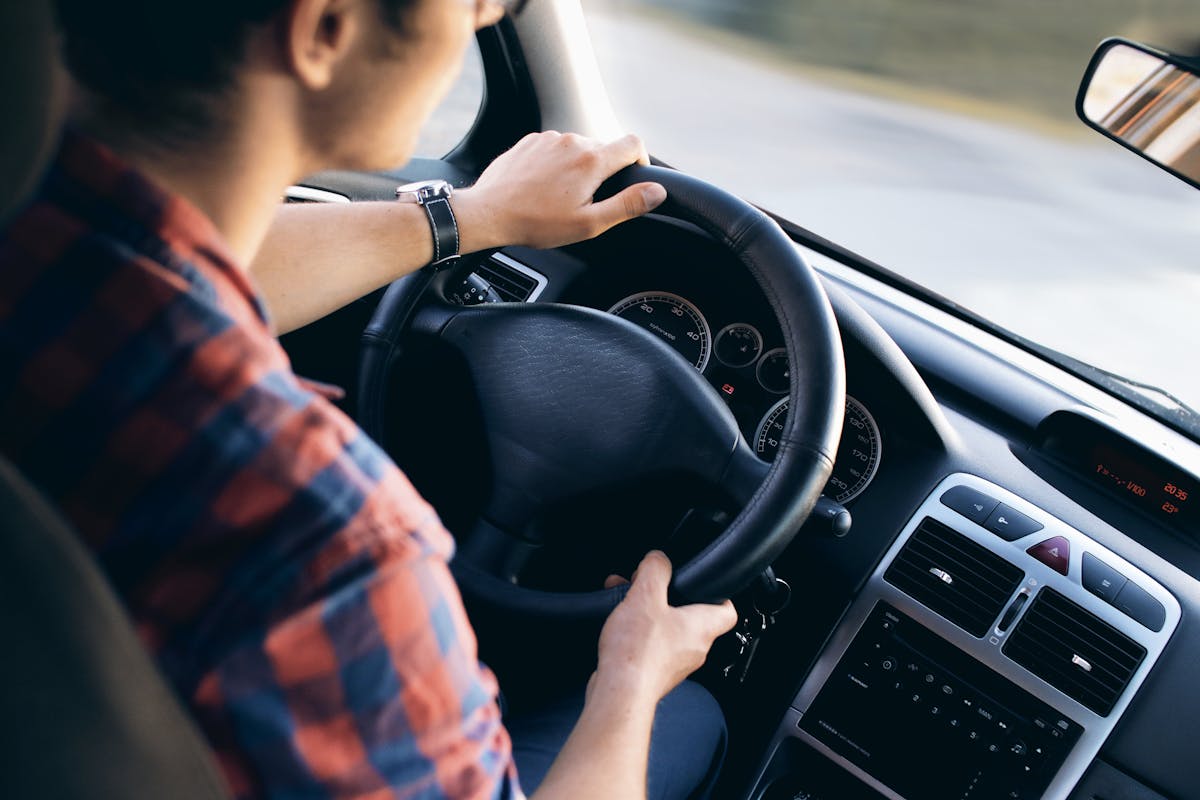 Es ist nicht ungewöhnlich, dass ein Auto im Sommer an Leistung verliert – dafür gibt es einen guten Grund